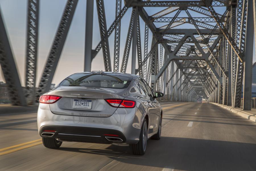  Chrysler 200C (UF) 2014 года  (фото 26 из 50)